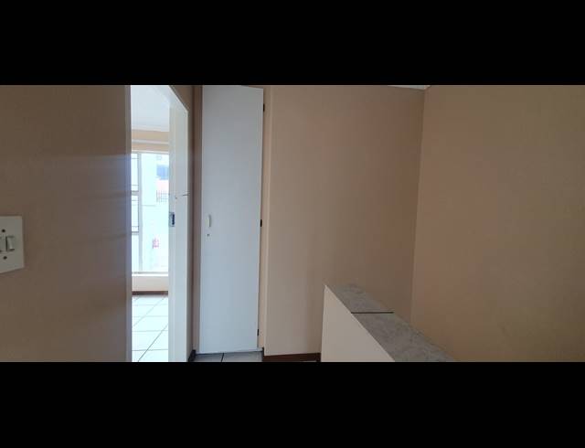 2 BEDROOM TOWNHOUSE FOR SALE IN WINCHESTER HILLS
